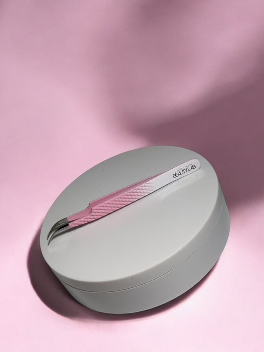 Curved Tweezer Fibre Tip: The vanity collection image 0